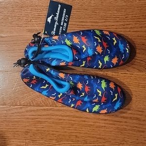 Water shoes size 2/3